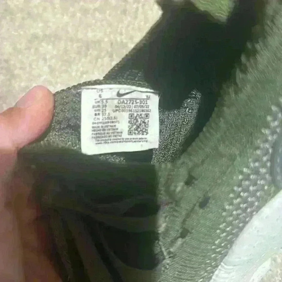 Nike Womens Space Hippie 04 Running Trainers Da2725 Sneakers Shoes size 8 - Picture 4 of 7